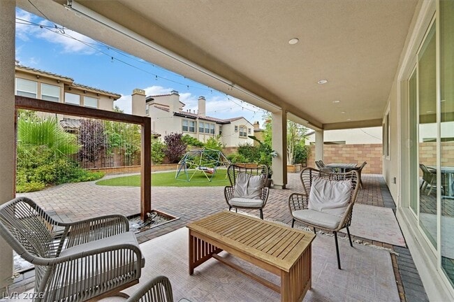 Building Photo - 505 Punto Vallata Dr