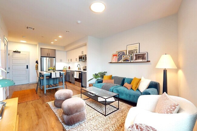 Primary Photo - 80 Rugg Rd