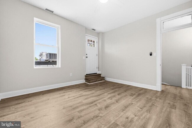 Building Photo - 3928 14th St NW