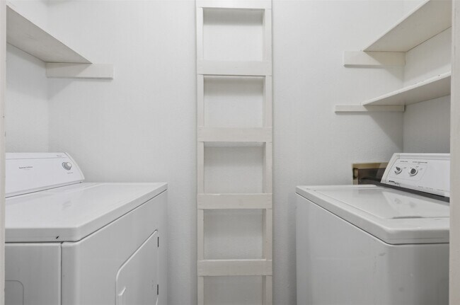 Building Photo - 8801 Hammerly Blvd