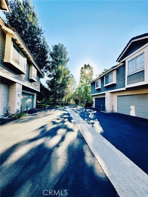 Building Photo - 20735 E Crest Ln