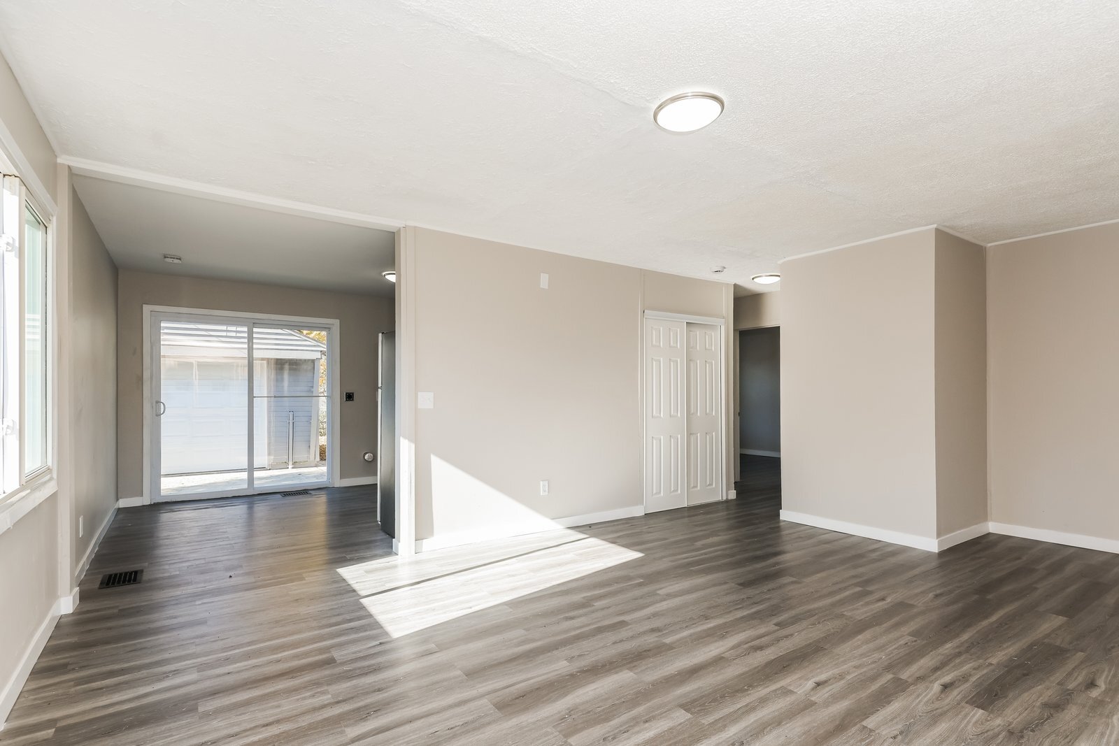 Building Photo - 3681 Nevada Ave