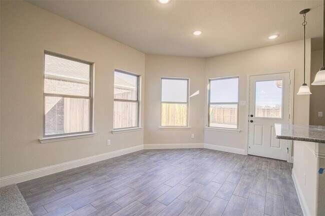 Building Photo - 7819 Cypress Dr