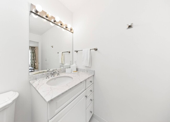 Building Photo - 97 Coopers Farm Rd