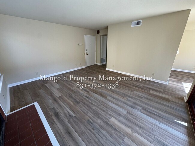 Building Photo - 2-Bedroom 1-Bath Condo with Fireplace, New...