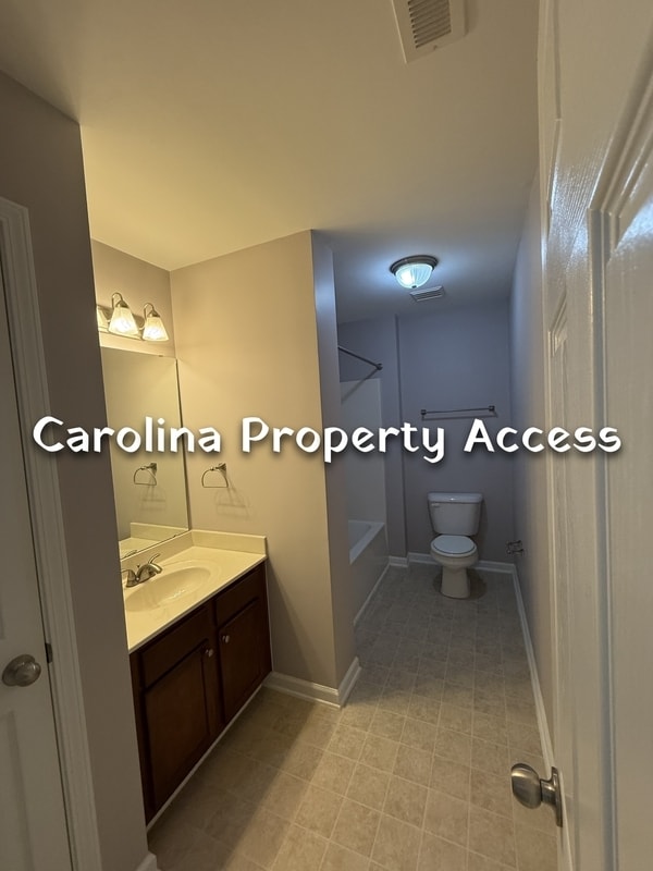 Building Photo - 108 Pilot Ct