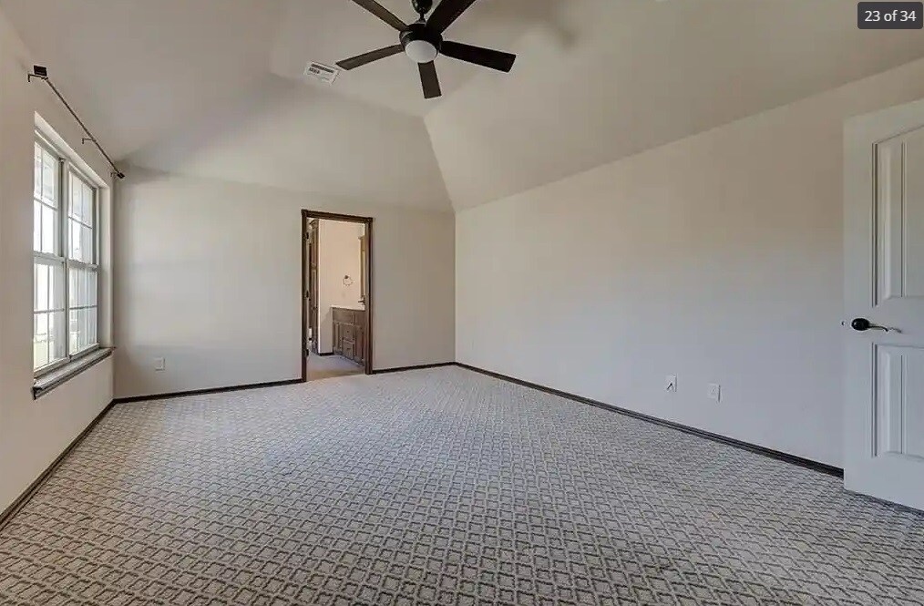 Building Photo - 3300 Marilyn Dr