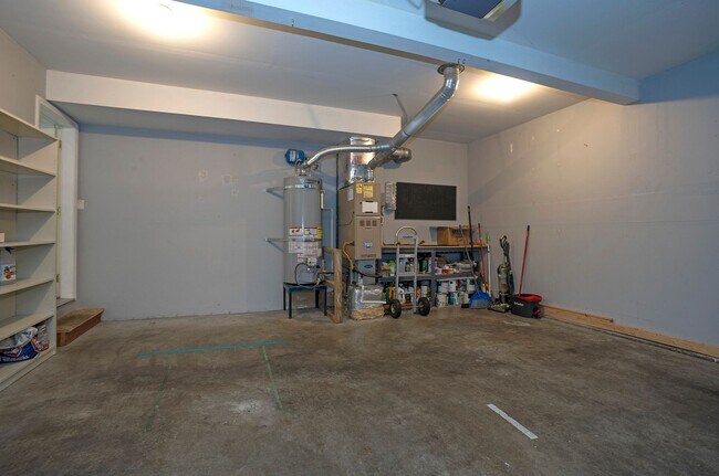 Building Photo - Very Nice 3 Bedroom Home - Cul de sac!