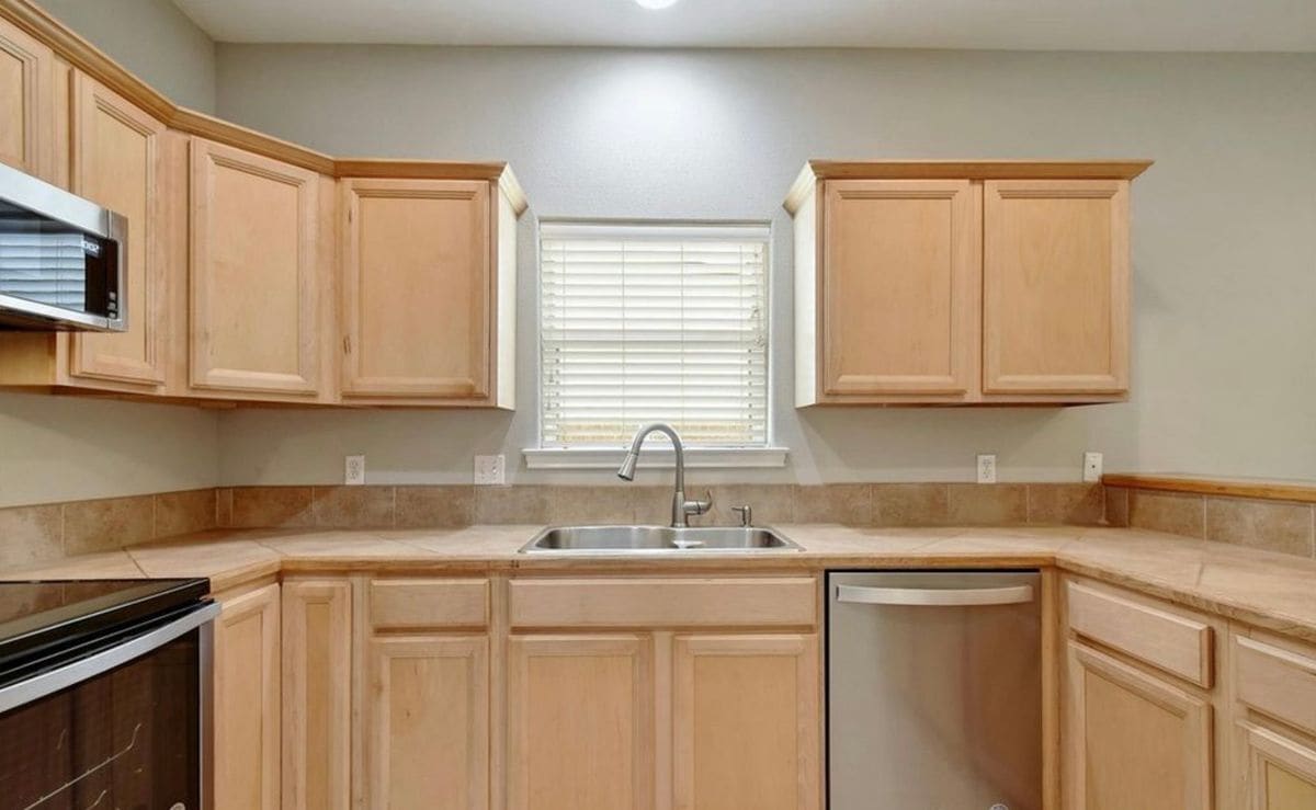 Building Photo - 622 Dartmouth Ave