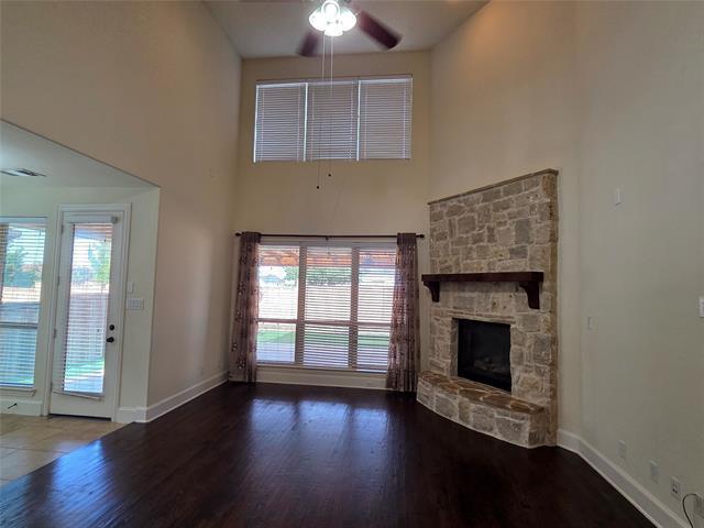 Building Photo - 7119 Paluxy Dr