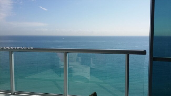 Building Photo - 17121 Collins Ave