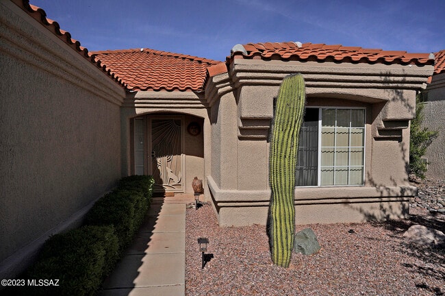 Building Photo - 14269 N Trade Winds Way