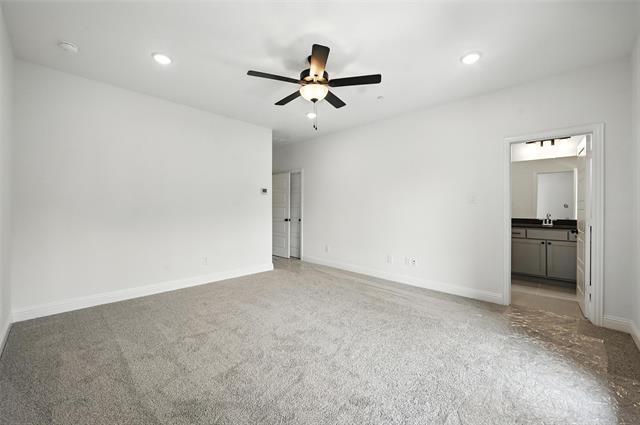 Building Photo - 2528 Campden Mews