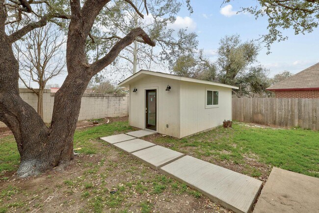Building Photo - 2902 Buckeye Trail