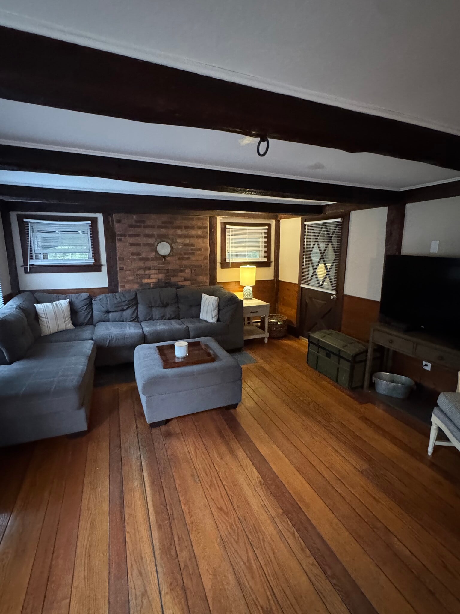 Living Room - 31 Walling Rd