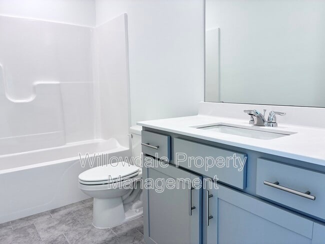 Building Photo - 2300 Oakwood Mdws Ct