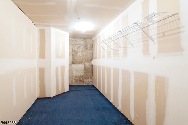 Building Photo - 418 Dalton Ct