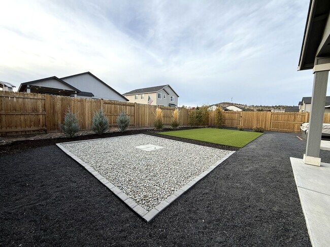 Building Photo - TAKE A LOOK A THIS GORGEOUS HOME NESTLED I...
