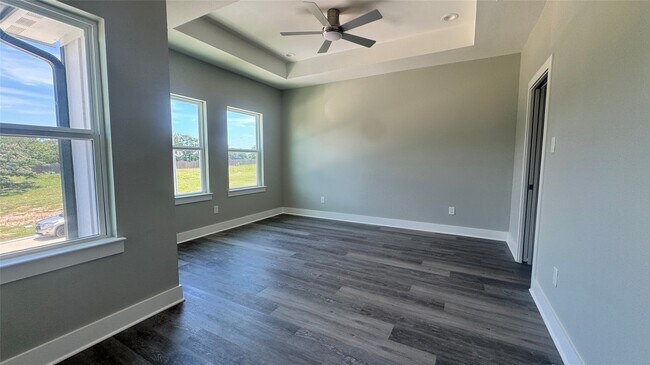 Building Photo - 700 Ebenezer Ln