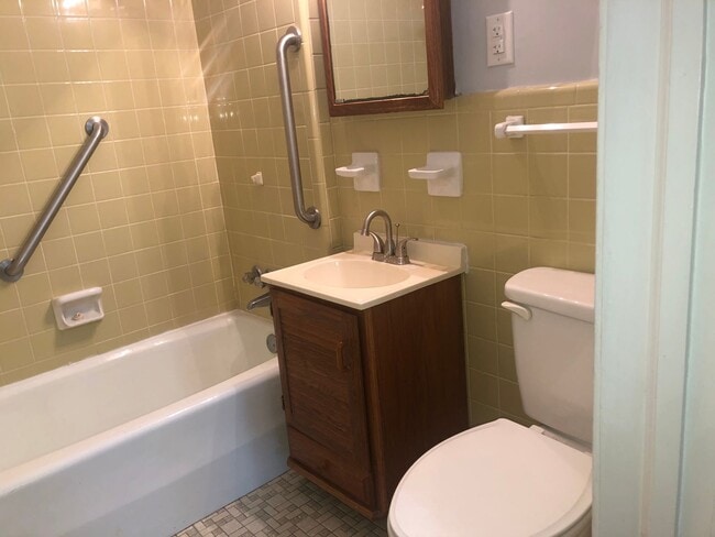 Building Photo - Updated Brick Ranch Conveniently Located