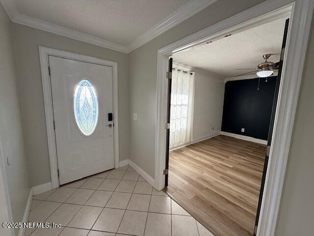 Building Photo - 12947 Tree Wy Ct N