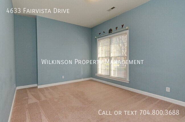 Building Photo - 4633 Fairvista Dr