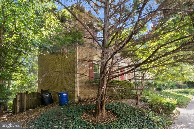 Building Photo - 7801 Byrds Nest Pass