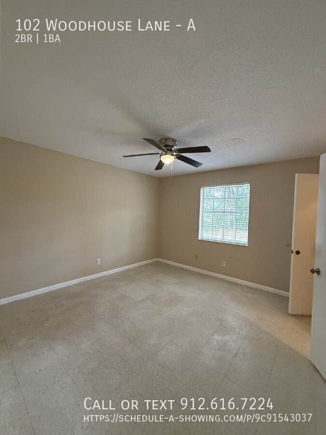 Building Photo - 102 Woodhouse Ln
