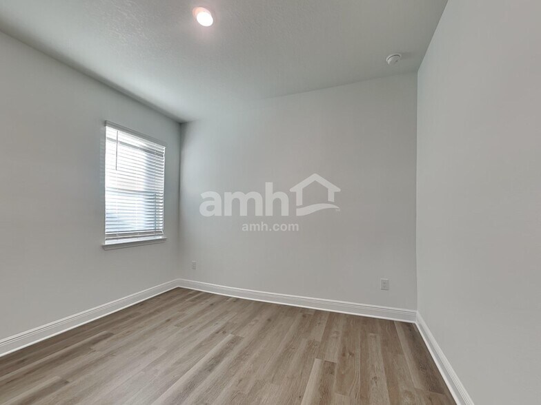 Building Photo - 6450 Atlantic Bch Ave