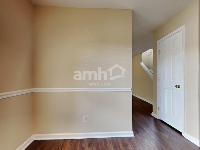 Building Photo - 1153 Reveres Run
