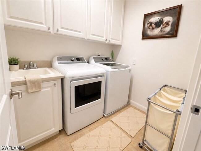 Building Photo - 8357 Rimini Way