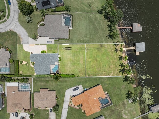 Building Photo - 7358 Bent Grass Dr