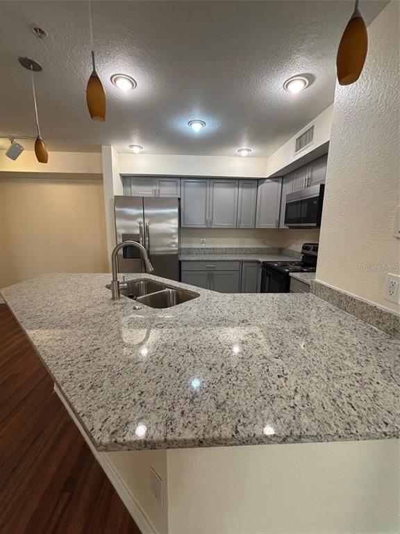 Building Photo - 831 Camargo Way