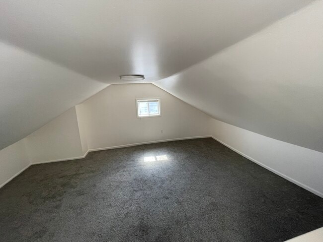 Building Photo - 2516 Josephine St