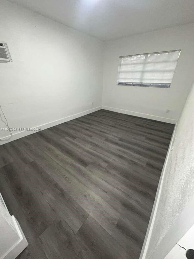 Building Photo - 2617 NW 23rd Ave