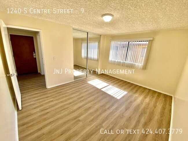 Building Photo - 1240 S Centre St