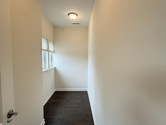 Building Photo - 5606 Arbor Chase Dr
