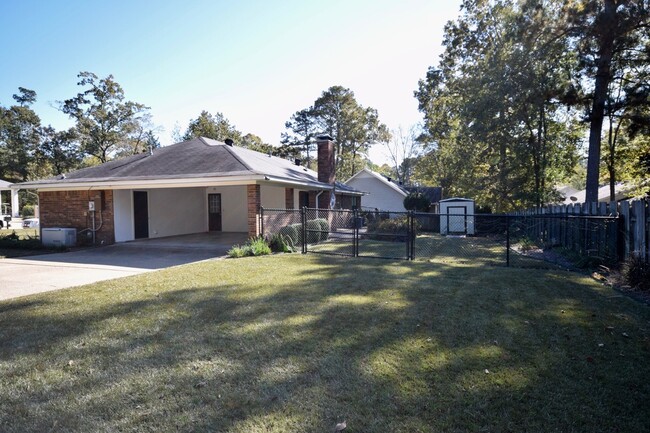 Building Photo - Remodeled Home on Corner Lot