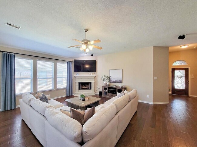 Building Photo - 17110 Tupelo Garden Cir