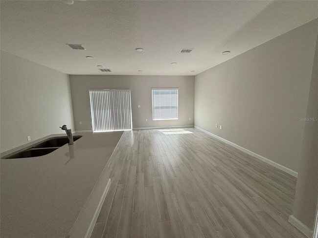 Building Photo - 5086 Rain Shadow Dr