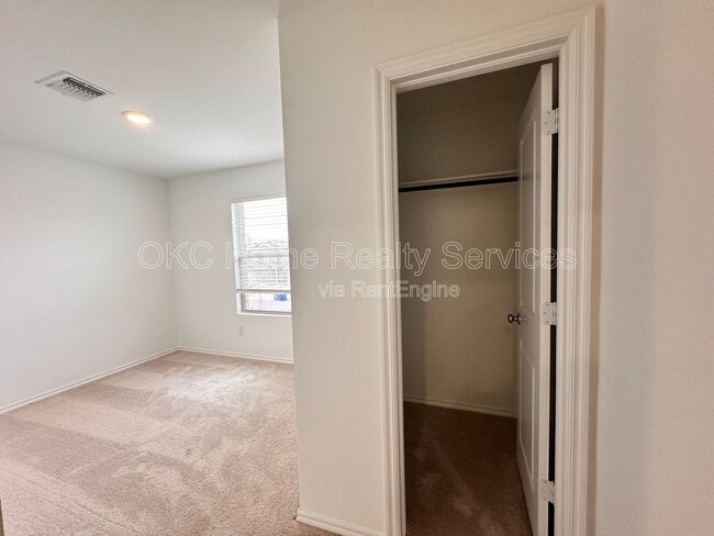 Building Photo - 2318 Wolford Ct