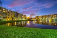 Building Photo - 401 SE 3rd St