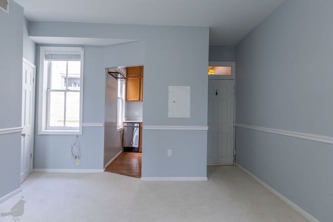 Building Photo - Terrific Two Bedroom Gem in Georgetown! Pa...
