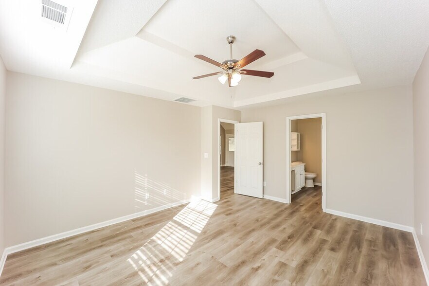 Building Photo - 6024 Birdseye Tr