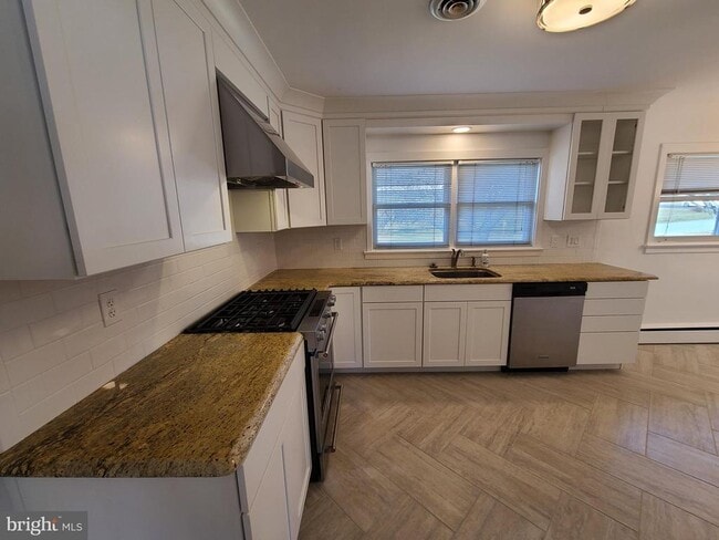 Building Photo - 6 Council Trail