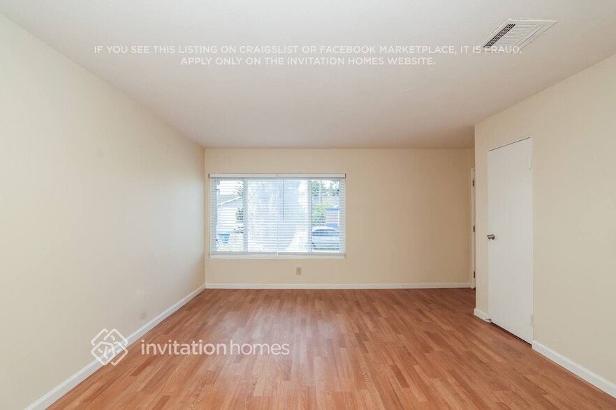Building Photo - 120 Lainey Ct