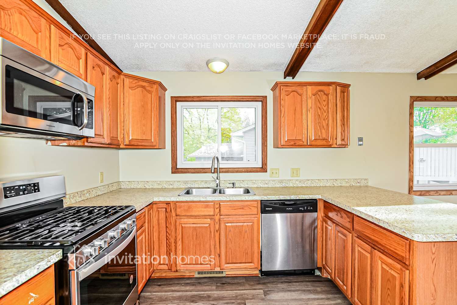 Building Photo - 8157 James Ave N