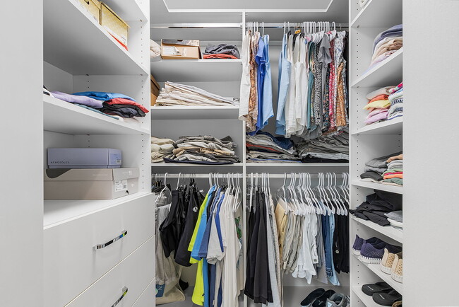 Building Photo - 15337 Wimborne Ln