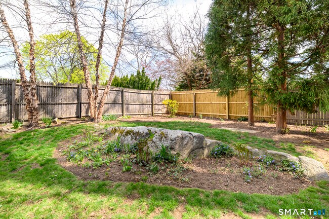 Building Photo - 47 Indian Harbor Dr