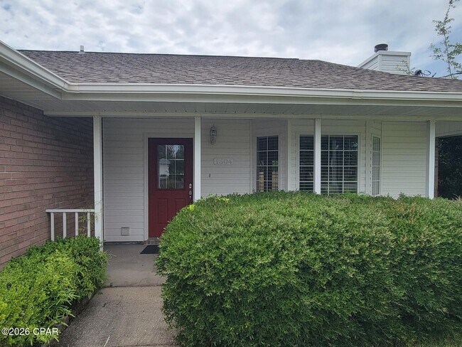 Building Photo - 1504 Illinois Ave